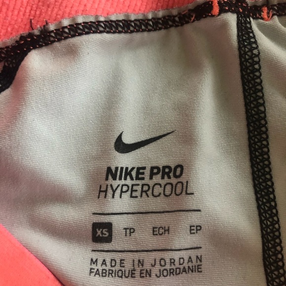 XS Nike workout leggings - Picture 2 of 3